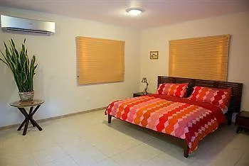 *** Bed & Breakfast Hidden Eden Aruba Bed And Breakfast Aruba